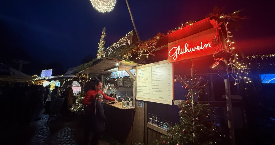Winter im Park Christkindlmarkt Garmisch-Partenkirchen | © GaPa Tourismus GmbH/Laura Schmatz